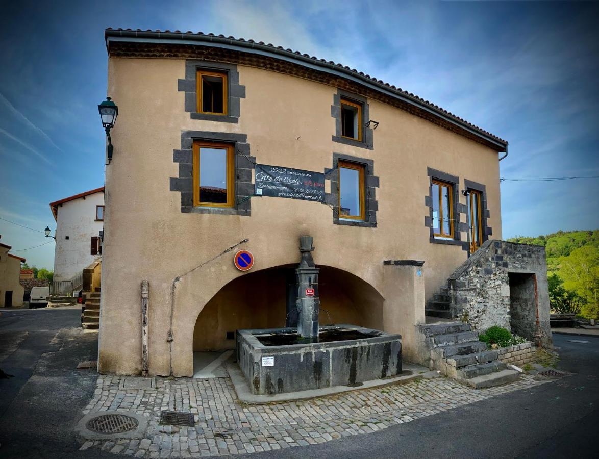 De L'ecole Romagnat